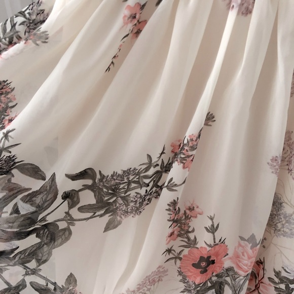 Lulu’s Off the shoulder Verona Floral Dress - XS - Picture 4 of 4